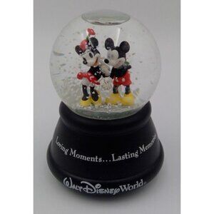 Disney Mickey & Minnie Loving Moments Music Box Water Globe Plays Zip-A-Dee Doo